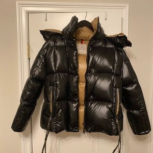 Moncler parana puffer down jacket black 00